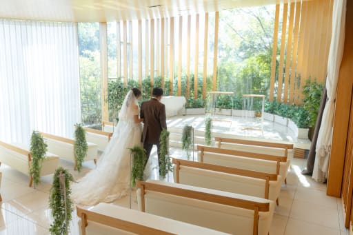 まるで本当の挙式