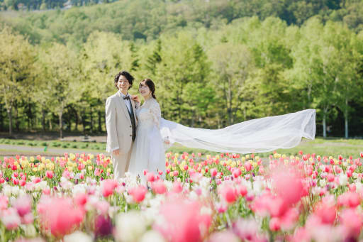 ベールを使うと華やかな印象になります！