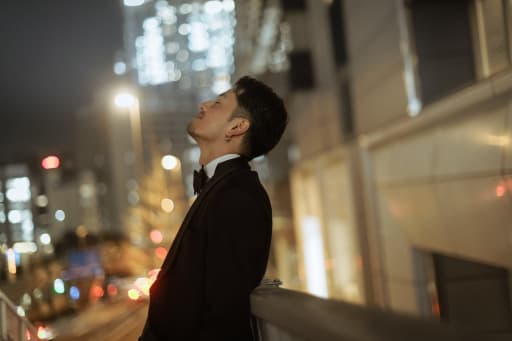 夜の街に包まれて 