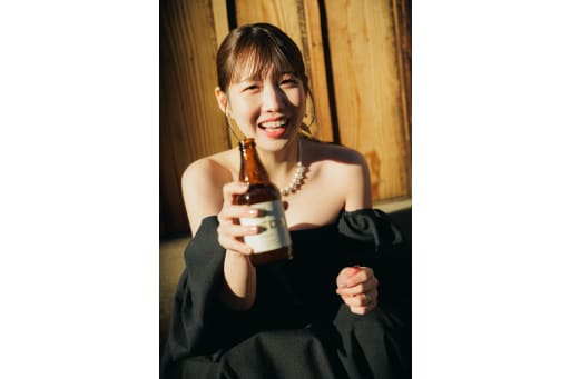 撮影終盤には美味しいお酒を飲みながら！