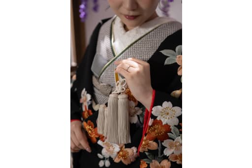 お手元にもフォーカスして。