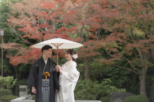 紅葉バックに！