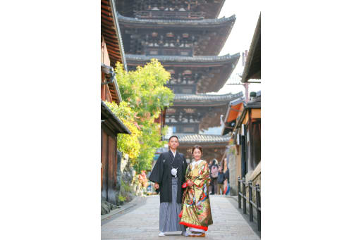 八坂の塔を背景に♪