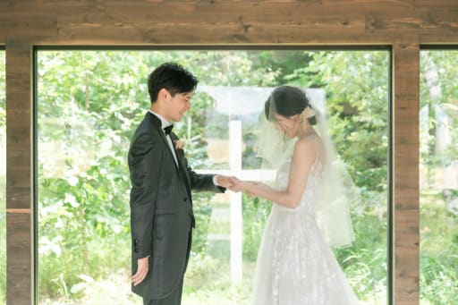 緊張のなかみえる素敵な笑顔も見逃しません