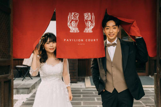 最後はのれんから顔を覗かせた1枚