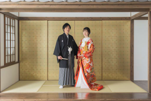 和装の結婚写真をきっちりと。