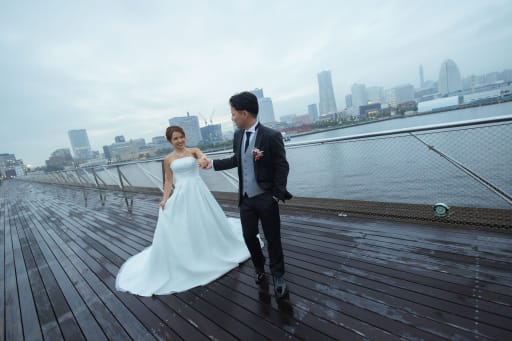 歩いてるカット