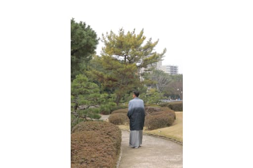 ご新郎様の後ろ姿