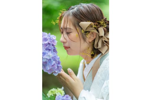 ヘアスタイルも素敵です。