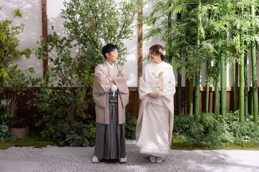 緑いっぱいの背景から