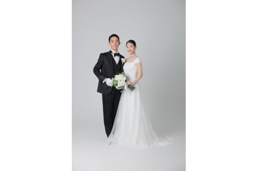 白背景での王道ツーショット