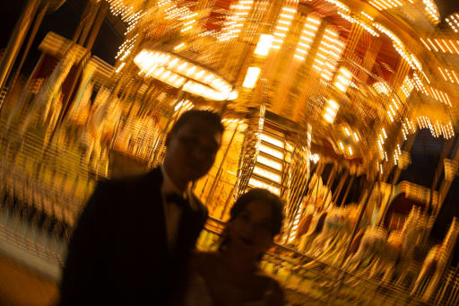 光の遊園地でロマンチックナイト撮影