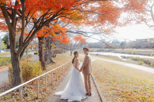 洋装に着替えて鴨川へ