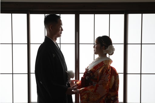 シルエットで雰囲気を変えて