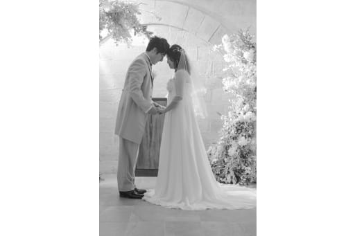 おでこを合わせて・・・