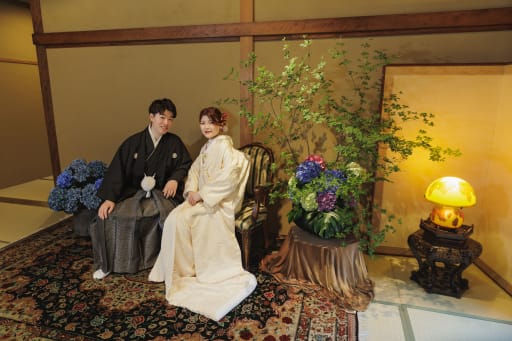 ふたり腰掛けて