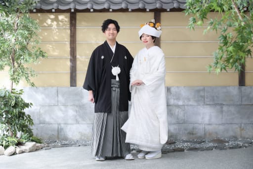 屋内庭園スタジオと洋装ハウススタジオ 