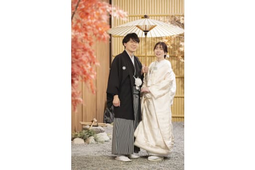 紅葉の赤に、笑顔がこぼれる瞬間