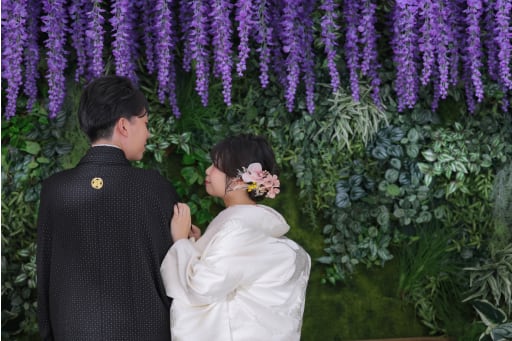 藤の下でおふたりで✨