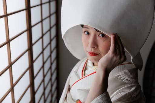 ちらり