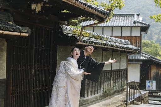 突然の通り雨までドラマチック