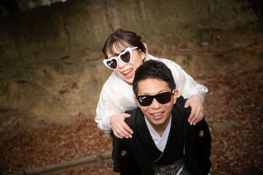 おんぶでハッピー！サングラススタイル