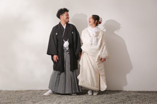 手を繋いで