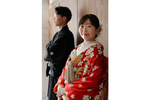 お次はご新婦様！