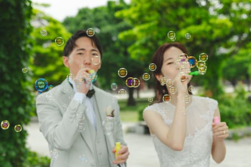 シャボン玉のキラキラと