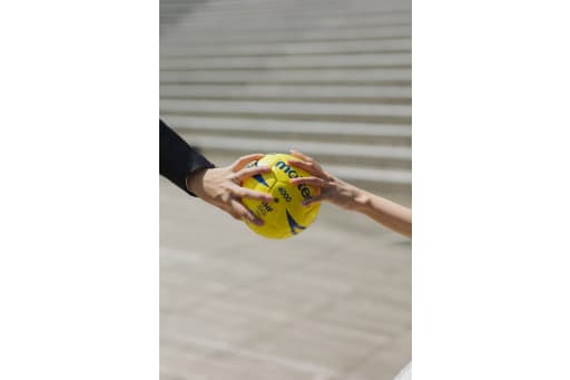 思い出のボールを、ふたりの手で。