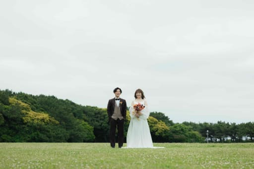 芝生が鮮やかな深緑と！