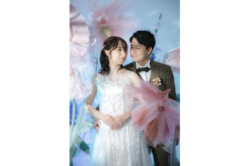 始めはお花のオブジェを使った撮影です！