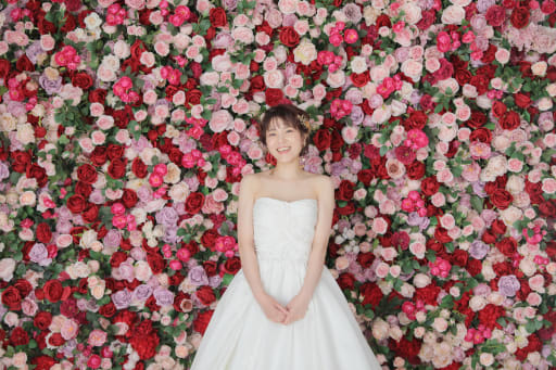 お花の壁は、ご新婦様が抜群に映えます！