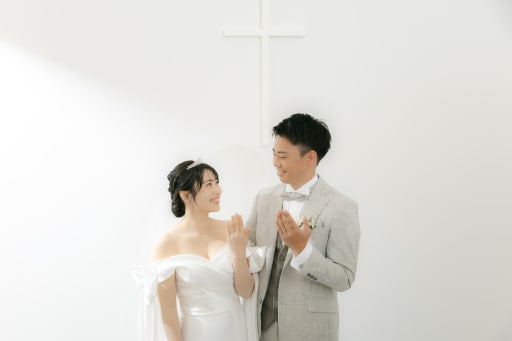 見つめ合い