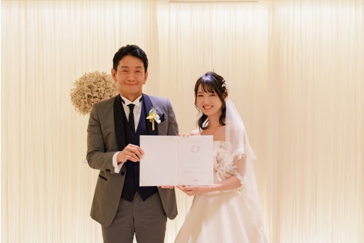 署名のシーンも