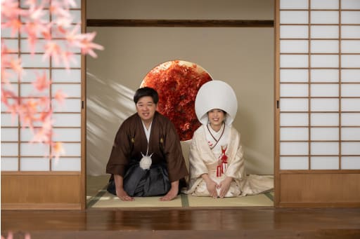ご挨拶ショットも！おふたりの笑顔が本当に輝いてますね〜！素敵！！