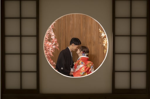 丸い窓を使って