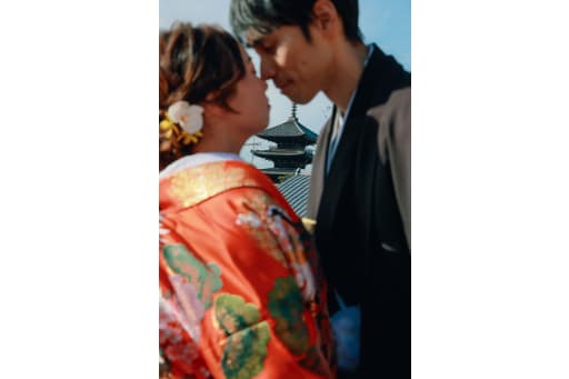 おふたりの間から