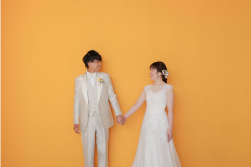 手を繋いで