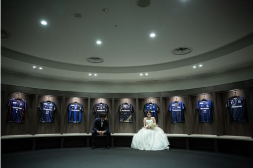 まず初めに選手の控え室で！