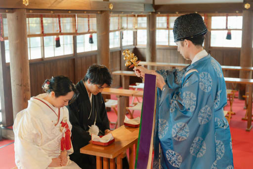 まずはご祈祷から撮影スタート！