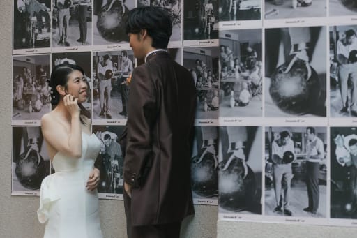 ボウリングのポスターと一緒に