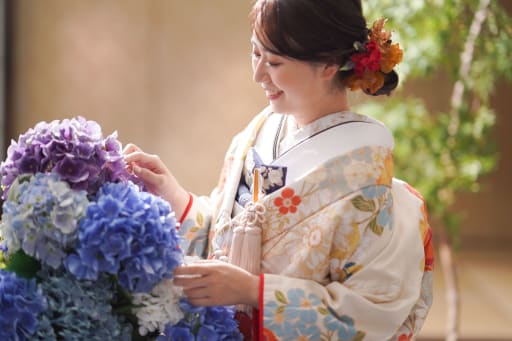 戯れながら