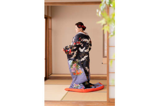 新婦様の後ろ姿も