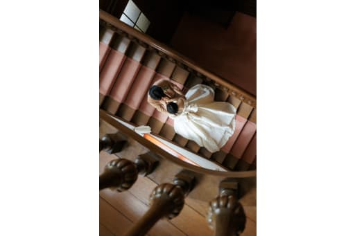 階段でレトロに