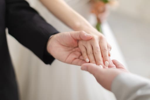 引き継がれる手