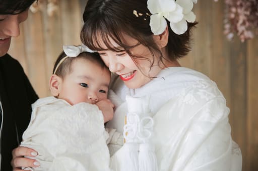 新婦様にくっついて