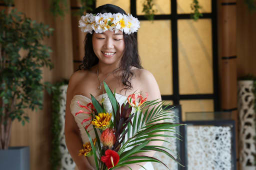 チャペルでもハワイアンが映えてとても可愛いです🌺