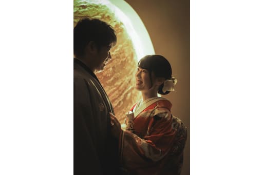 見つめあって