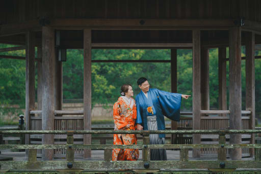 目線の先には…